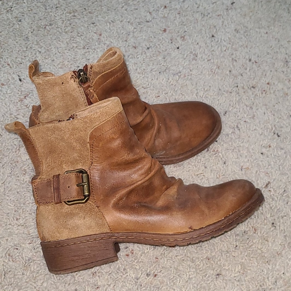 Comfortiva Brown ankle boots